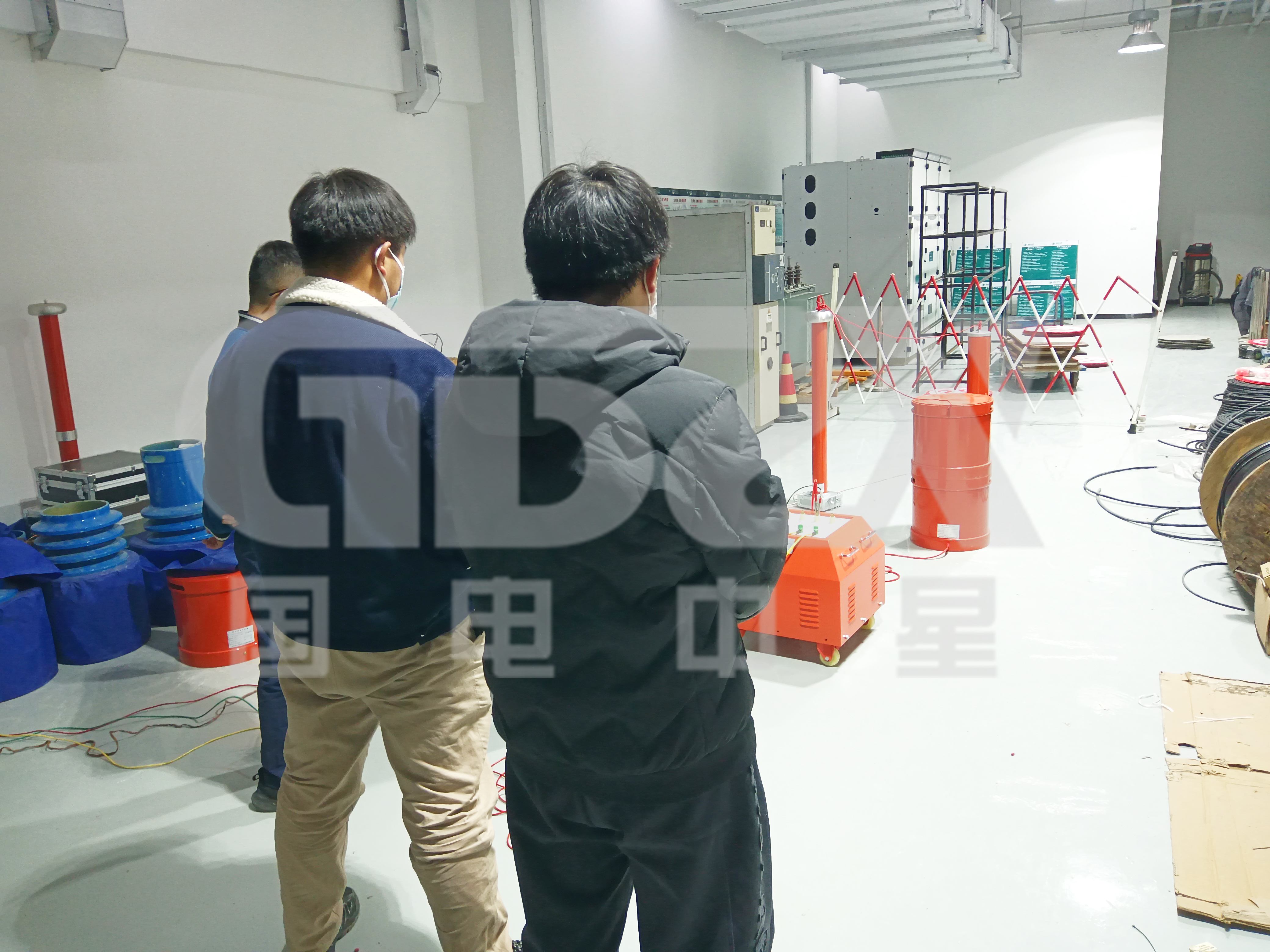 天津市津海天源電力技術(shù)有限公司培訓(xùn)2.jpg 天津市津海天源電力技術(shù)有限公司培訓(xùn)2.jpg